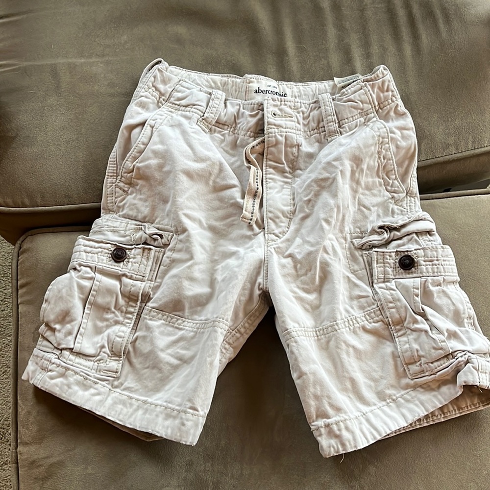 Abercrombie Kids cargo khaki shorts